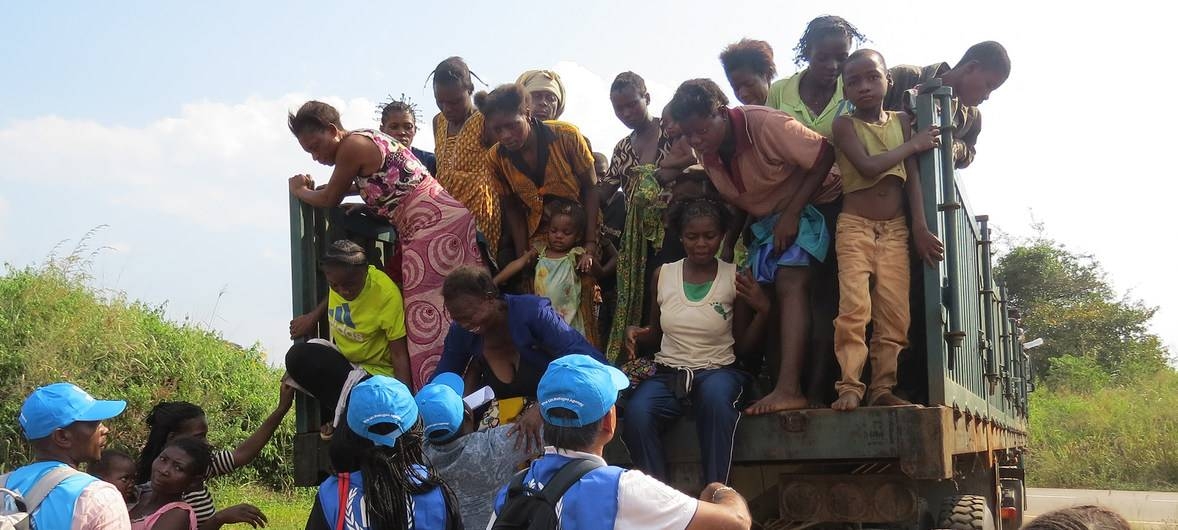 Congolese women and children arrive at a border point in Chissanda, Lunda Norte, Angola after fleeing militia attacks in Kasai Province, Democratic Republic of the Congo. 2 May 2017. –Courtesy photo