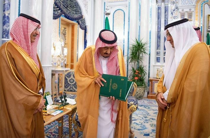 Custodian of the Two Holy Mosques King Salman received SAMA’s 55th annual report at the Al-Salam Palace in Jeddah on Wednesday with Minister of Finance Mohammed Al-Jadaan and the SAMA Governor Alkholifey looking on. — SPA