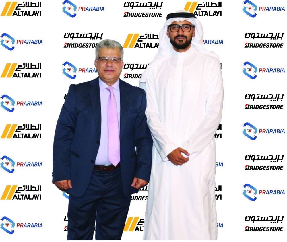 Badr bin Ahmed Al-Marzouki (right) , Marketing Manager of Altalayi Company Limited, and Walid Karanouh, Executive Director of PR Arabia