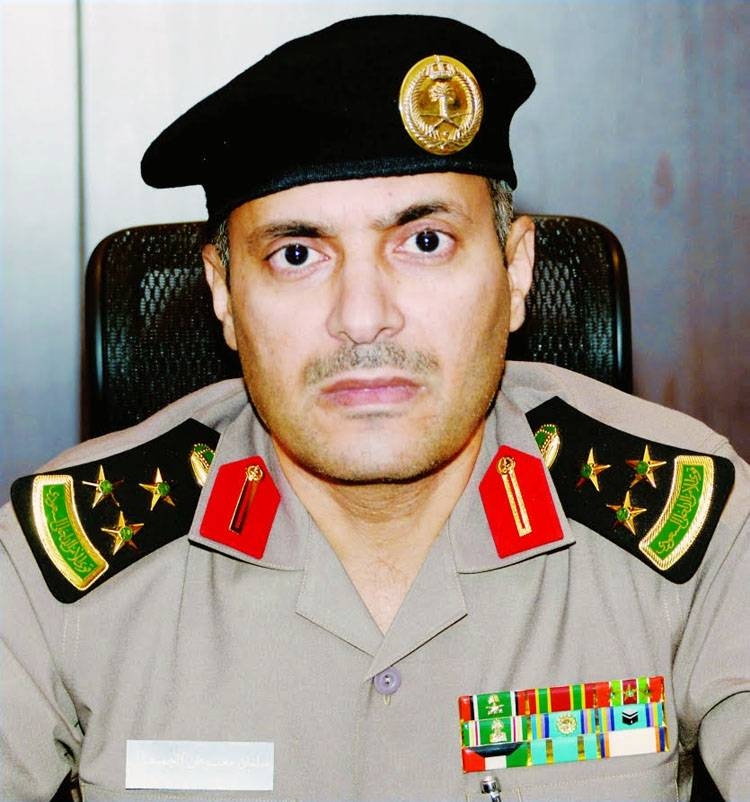 The Director of Jeddah Traffic Department Brig. Gen. Salman Al-Jumaiyi has confirmed that traffic has been diverted on Prince Muhammad Bin Abdulaziz Road (formerly Tahlia Road) from Al-Saif Square in the north and on Prince Sultan Road in the south.