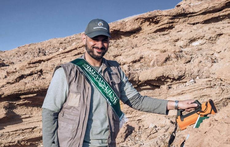 The Saudi Geological Survey surveyors celebrated the 89th Saudi National Day directly in the field where most of their work takes place.