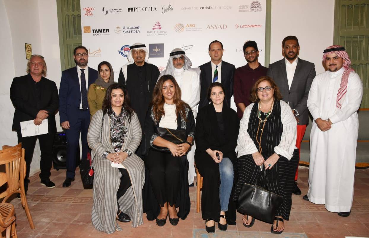 Italian Consul General Stefano Stucci, Director General of Parma Museum Simone Verde with the attendees of the press conference at Sharbatly House in Jeddah, Saturday.