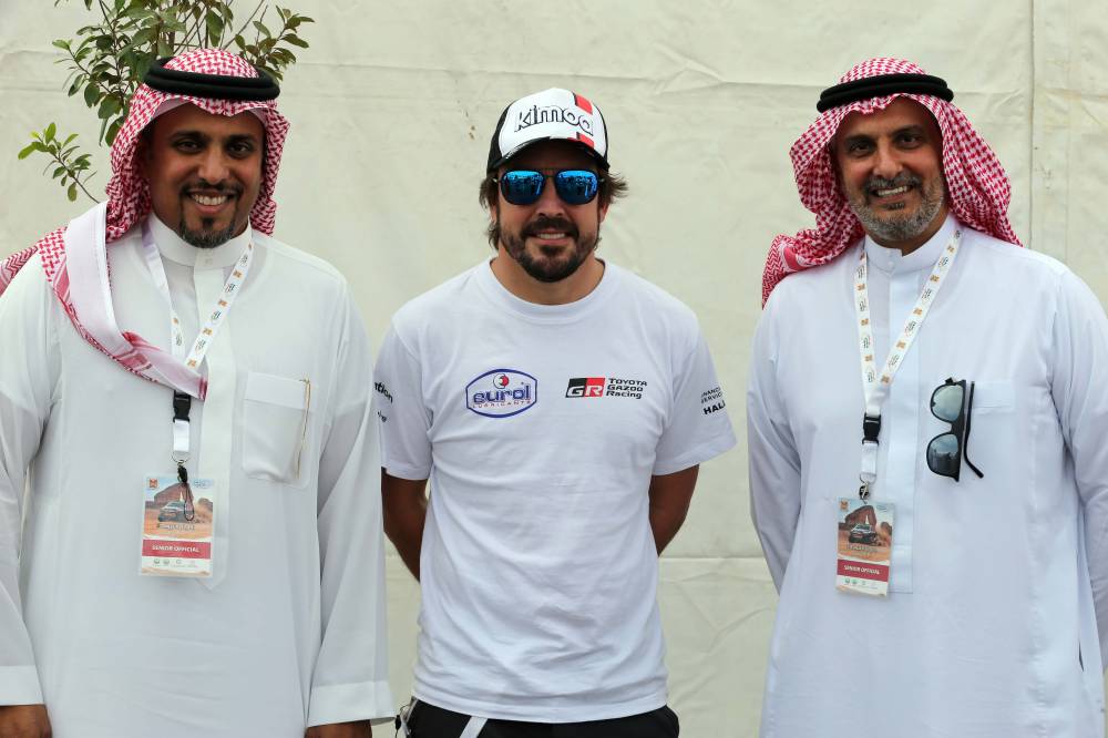 Prince Khalid Bin Sultan Al-Faisal with Fernando Alonso and Abdullah Bakhashab prior to the start of the AlUla–Neom Cross-Country Rally on Tuesday.