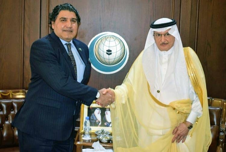 Pakistan Ambassador Raja Ali Ejaz meets OIC Secretary General Dr. Yousaf Ahmed Al-Othaimeen at the OIC secretariat in Jeddah.