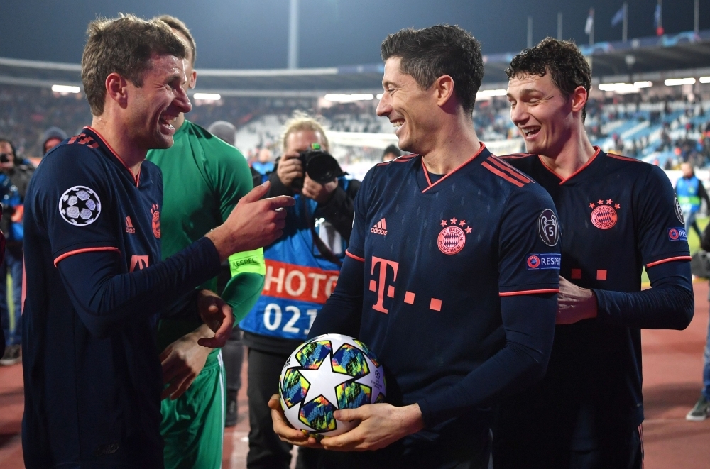 Bayern Munich's Polish forward Robert Lewandowski celebrates scoring his team's second goal during the UEFA Champions League group B football match between Red Star Belgrade (Crvena Zvezda Belgrade) and Bayern Munich at the 