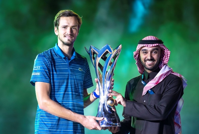 Daniil Medvedev and Prince Abudaziz with the Diriyah Tennis Cup.