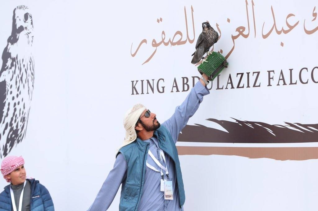 The King Abdulaziz Falconry Festival aims to preserve wildlife, encourage the hobby of falcon hunting and support the Kingdom’s goal to be a cultural touristic destination.