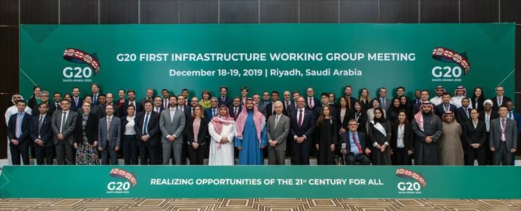 A group photo of the participants in the Saudi G20 Presidency conducted one-day symposium on infrastructure investment in the Kingdom’s capital, Riyadh.