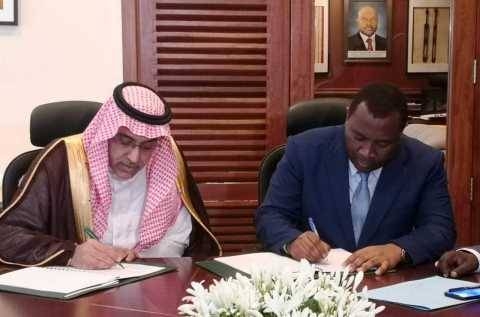 Dr. Khaled Bin Sulaiman Al Khudairy, vice chairman and managing director of the Saudi Fund for Development (left), and Domicien Ndihokubwayo, the Minister of Finance (right) for Burundi sign the new loan agreement. — Photo by AETOSWire