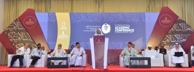 Dr. Khalifa Al-Kawari opens the International Academic Conference at Al-Jamia Al-Islamiya Santhapuram in Kerala on Saturday in the presence of foreign dignitaries including Dr. Ahmed Al-Raissouni and Dr. Mohammed Al-Musleh.