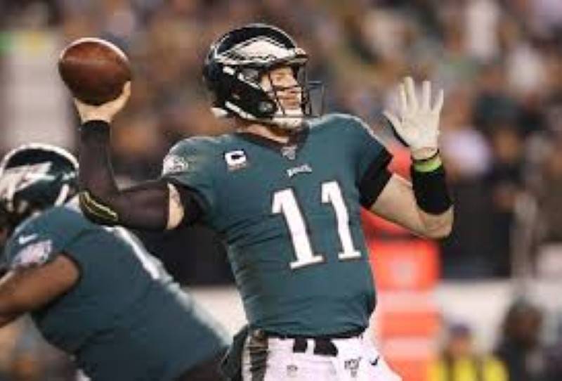 Philadelphia's Carson Wentz threw for 319 yards and a touchdown to lead the Eagles over Dallas 17-9, boosting their hopes for an NFL playoff berth. — AFP