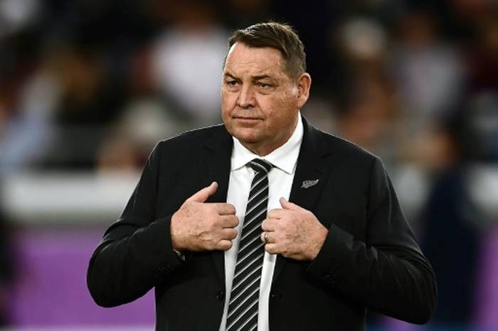 Former All Blacks coach Steve Hansen became Sir Stephen on Tuesday, receiving a knighthood in the New Zealand New Year's honors list to acknowledge his outstanding contribution to rugby.