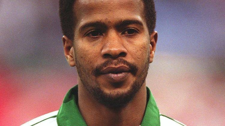 Khamis Al-Owairan starred for the Saudi national team for ten years between 1994 and 2004, playing in the World Cup in 1998 and 2002, as well as the 1996 Olympics, winning 102 caps.