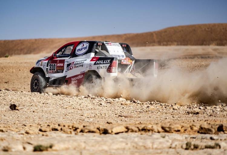 Carlos Sainz maintained the overall lead heading into the final day of the Dakar Rally.