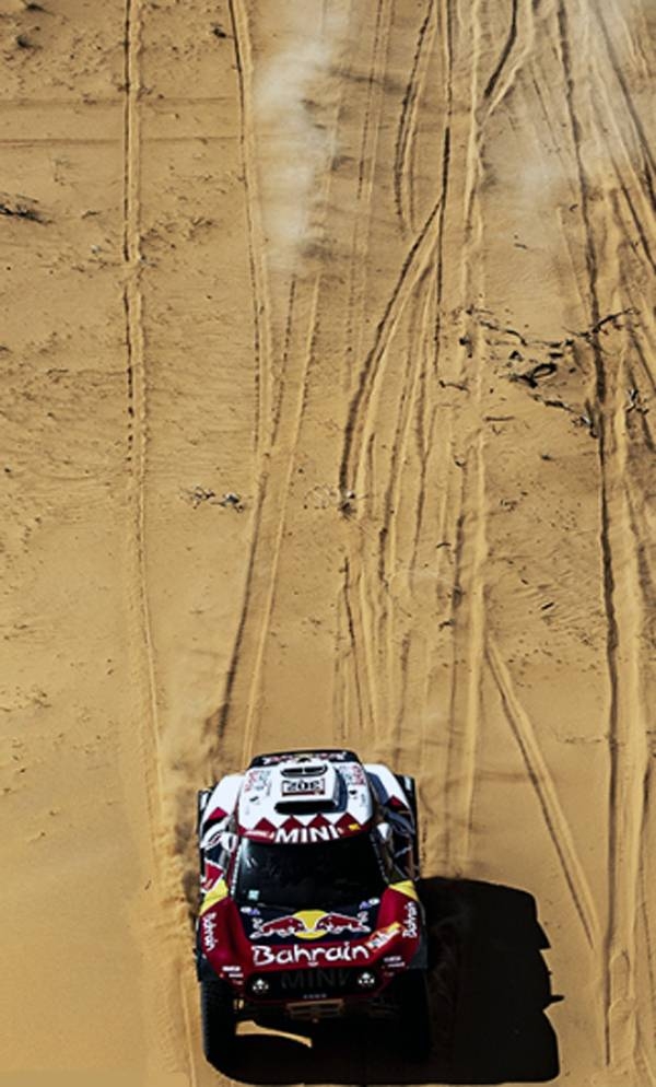 Carlos Sainz maintained the overall lead heading into the final day of the Dakar Rally.