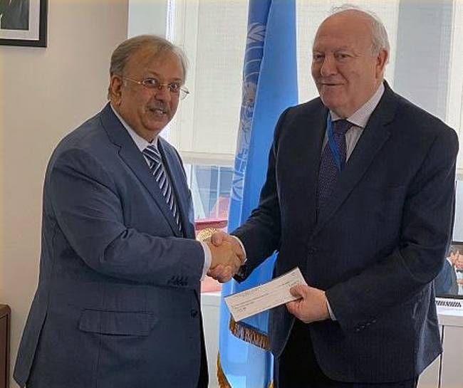 The Permanent Representative of Saudi Arabia to the United Nations Ambassador Abdullah Bin Yahya Al-Muallimi delivered a check of one million dollars to the United Nations High Representative of the Alliance of Civilizations, Miguel Angel Moratinos in New York.