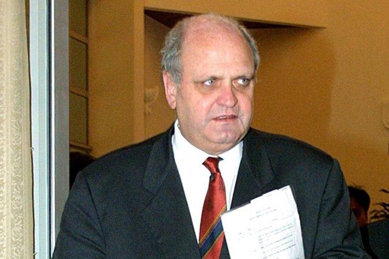 Former New Zealand prime minister and World Trade Organisation director-general Mike Moore at a meeting in Hanoi in this Nov, 30, 2001 file photo. — AFP