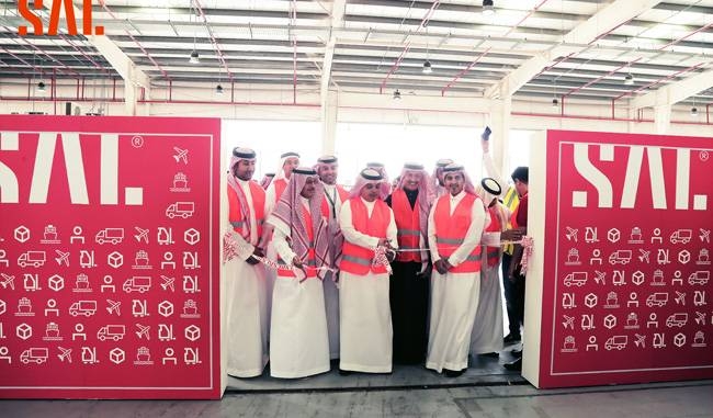 The Saudi Arabian Logistics (SAL) Co. has inaugurated its new 37,800sq meter air cargo facility at the Dammam-based King Fahd International Airport in the presence of Abdullah Al-Zamil, chairman of the Board of Directors, Dammam Airports Company and numerous representatives of the airport’s governmental authorities.
