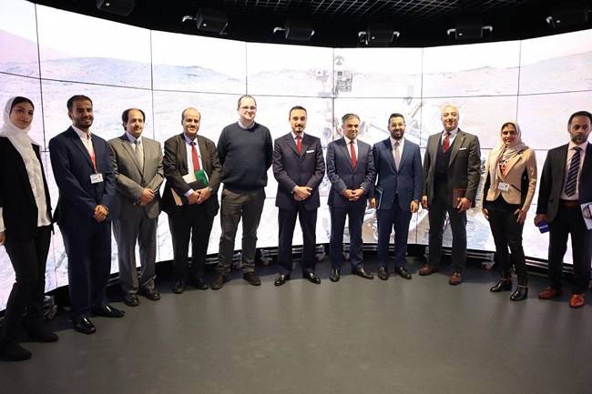 Saudi ambassador to the United Kingdom Prince Khalid Bin Bandar discussing with Imperial College London officials ways to cooperate with Saudi universities.