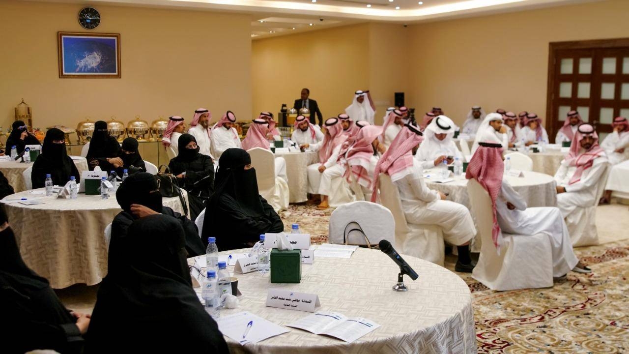 A senior official delivers his lecture on the training program organized by the Human Rights Commission in Riyadh. — SPA photos