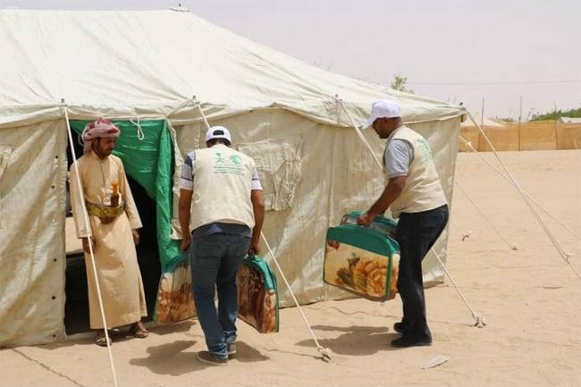 KSrelief distributes shelter materials in Marib Governorate Yemen.