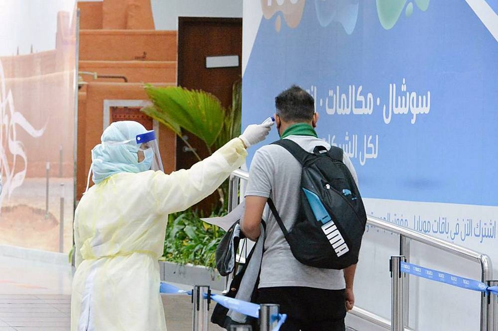 A dedicated Saudi Arabian Airlines flight carrying stranded Saudi citizens from Khartoum and Tunis arrived at King Abdulaziz International Airport.