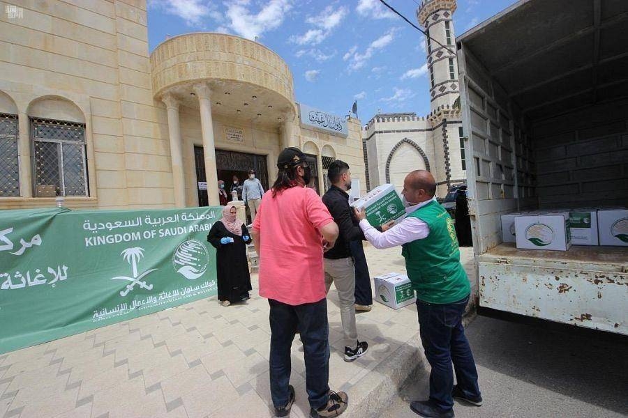 This food aid is within the framework of humanitarian and relief assistance being provided by the Kingdom of Saudi Arabia through KSrelief to Muslims in many countries, including Pakistan and Jordan during the holy month of Ramadan. — SPA photos