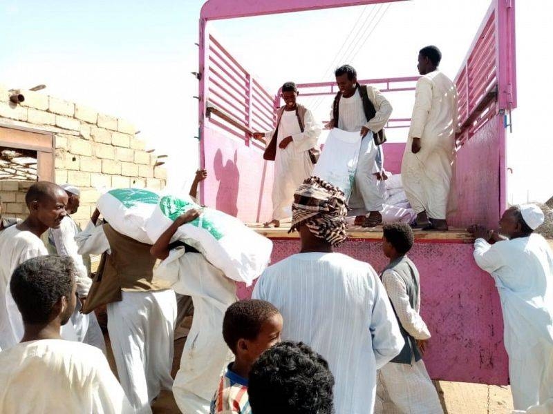 King Salman Humanitarian Aid and Relief Center has been distributing food baskets in many Muslim countries daily since the beginning of the holy month as part of its humanitarian and relief assistance. — SPA photos