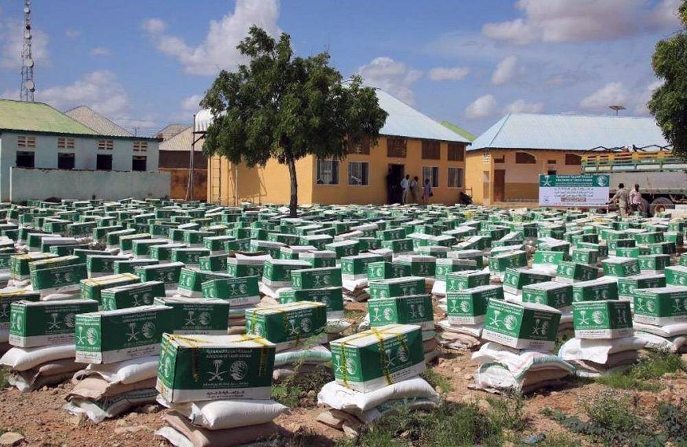 KSrelief distributes 4,125 food baskets in Lebanon.