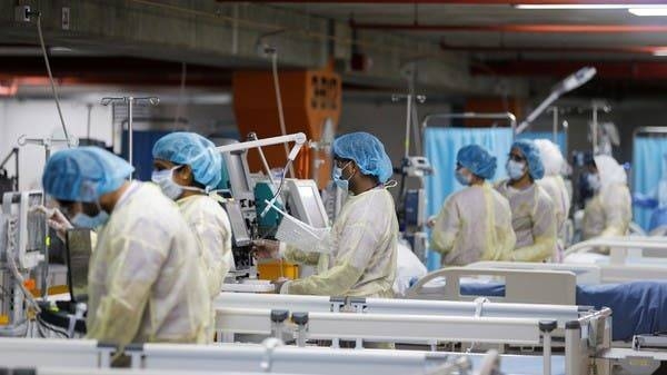 Doctors and nurses are seen in a makeshift ICU Field hospital in Riffa, Bahrain. -- File photo
