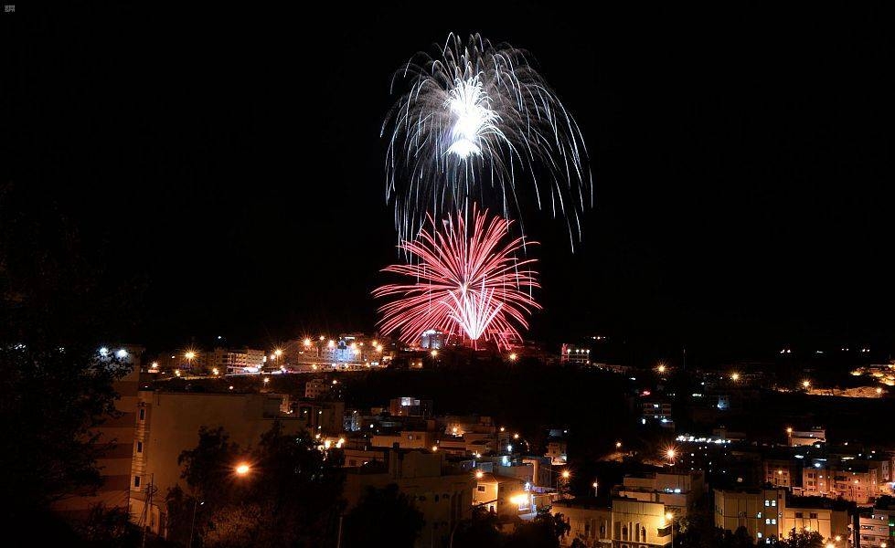 The decorations and fireworks display drew citizens and residents of the beautiful to their roofs and balconies, bringing joy across all segments of the community. — SPA photos