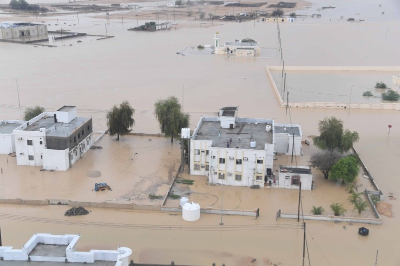 Several government agencies, including the Royal Air Force of Oman (RAFO), were roped in to help keep people safe from the torrential rains and ensure the roads are clear of falling debris in the Sultanate’s southern governorate. ONA photos
