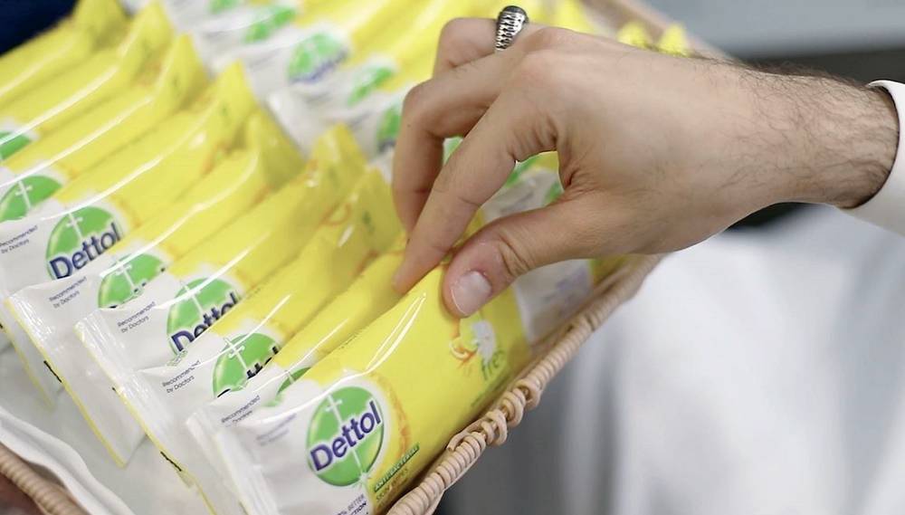 Saudi Arabian Airlines (Saudia) announced a momentous partnership with Dettol Arabia to help its guests as well as cabin crew access industry leading hygienic products throughout flights.