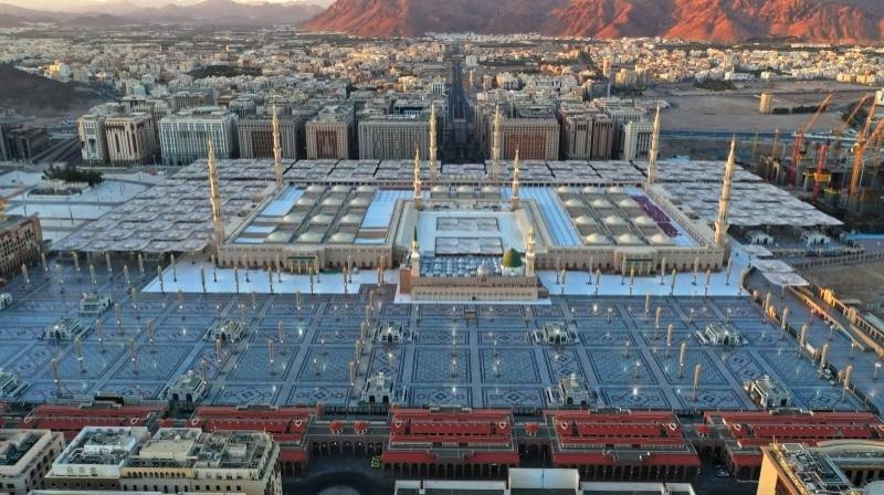 King Salman okays several Prophet’s Mosque projects