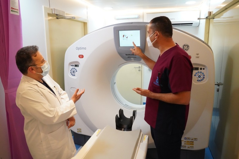 CT scanners with 16-slice include 16 rows of CT detectors, allowing for better-quality imaging and a larger area to be tested during a single scan of a patient’s body. — WAM
