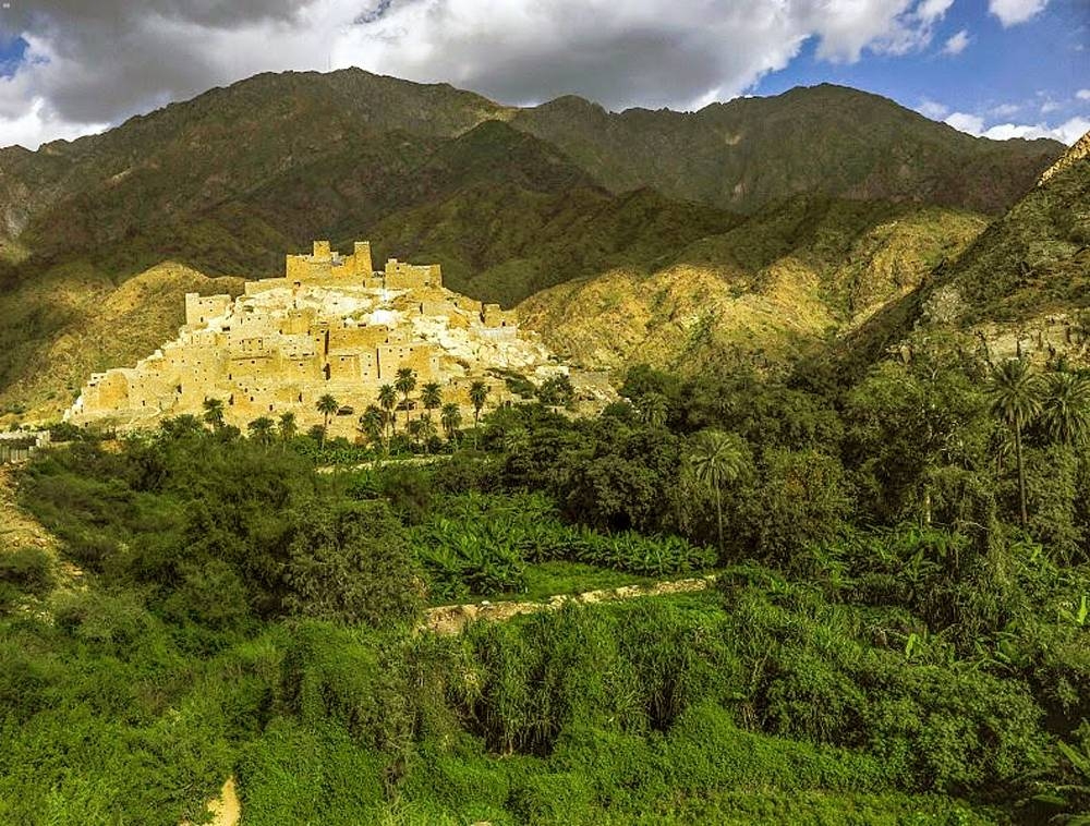 Banana And Kadi Farms Decorate Al Baha S Heritage Landmark Saudi Gazette