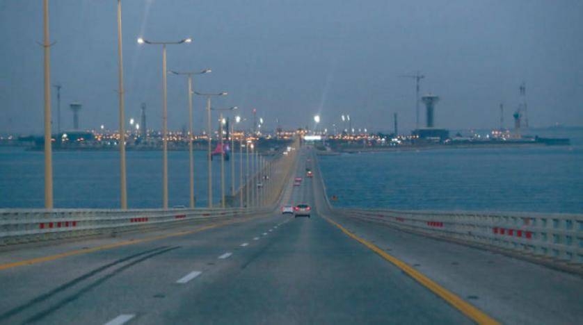 Tourists are eagerly awaiting the reopening of the causeway which links Saudi Arabia with Bahrain. The bridge was closed on March 7 as part of the precautionary measures taken by Saudi Arabia to curb the spread of coronavirus in the Kingdom.
