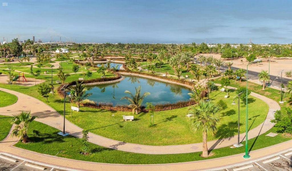 The Lake Park stands out as one of the distinctive tourist destinations where holidaymakers can spend quality time on its banks in the historic city of Yanbu surrounded by its natural beauty. — SPA 