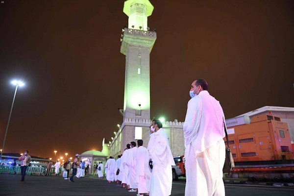 Pilgrims on Thursday evening began moving to Muzdalifah after they ascended Mount Arafat in Makkah in the day where they were immersed in prayers and supplication till sunset, marking the peak of Hajj. — SPA photos