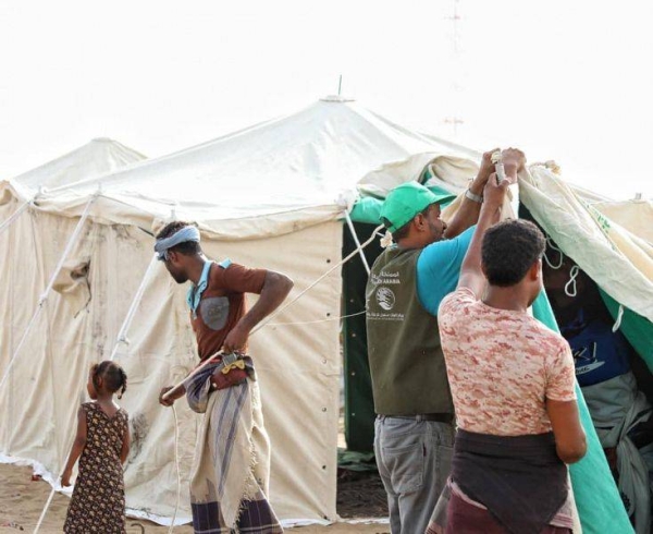 As part of the aid campaign, tents, blankets and rugs are being distributed to the families who have lost their shelters due to the rains and torrential floods in the two governorates. — SPA photos