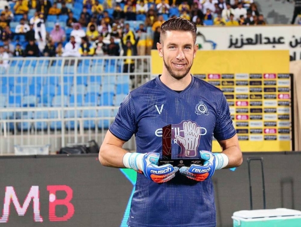 Keen action during the Al Ahli 2-1 victory over Al Hilal in the SPL.