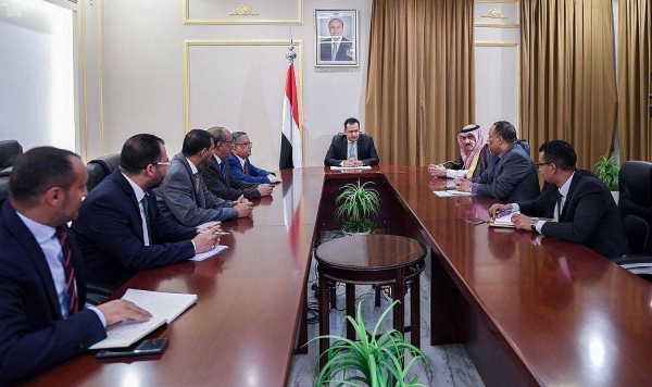 Yemeni Prime Minister Dr. Maeen Abdulmalik Saeed has held a meeting with the chairman and members of the Southern Transitional Council (STC) within the framework of continuous efforts to implement a mechanism to accelerate the Riyadh Agreement. — SPA photo