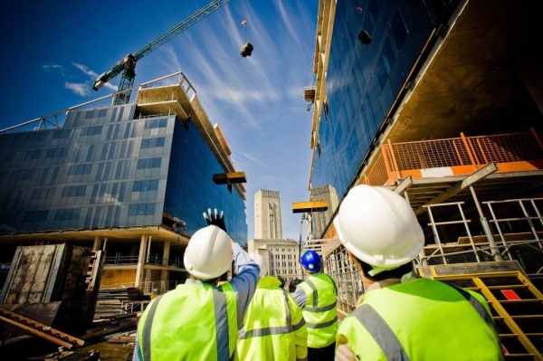 Around 4,000 contractors are registered with the Saudi Contractors' Authority although more than 140,000 construction firms operate in the Kingdom. — File photo