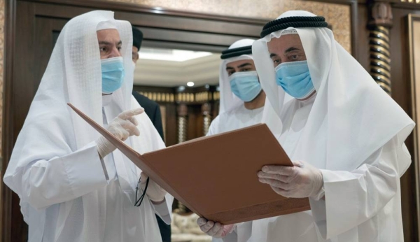 Dr. Sheikh Sultan Bin Muhammad Al Qasimi, supreme council member and ruler of Sharjah, visited on Saturday morning the Holy Qur’an Academy in Sharjah, the biggest Qur’an Academy in the world.
