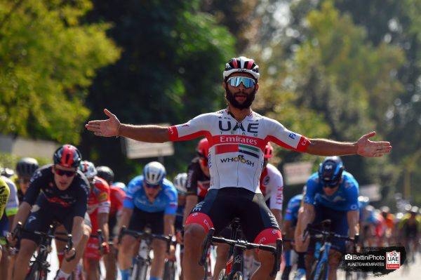 Fernando Gaviria took his 6th win of the season, coming home first to win the bunch sprint at the Giro della Toscana in Italy.