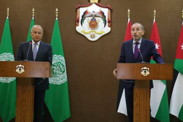 Jordanian Foreign Minister Ayman Al-Safadi (R) holds a press conference with Arab League chief Ahmed Aboul Gheit. — courtesy Petra