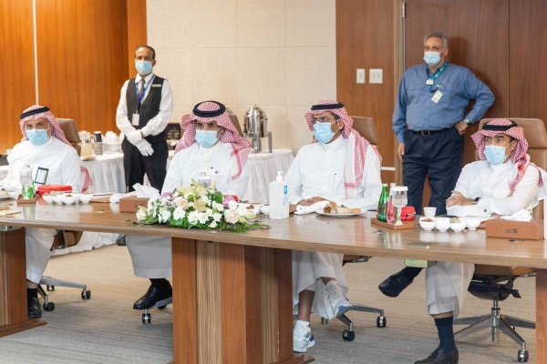 Minister of Industry and Mineral Resources Bandar Al-Khorayef and his accompanying delegation along with the CEO of Sadara Dr. Faisal Al-Faqeer and members of the company's senior management during his visit to the Jubail facility.