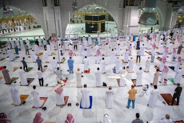 The second phase of the gradual resumption of the pilgrimage and visits to the Two Holy Mosques takes into account observing the precautionary health measures across the Grand Mosque. — SPA