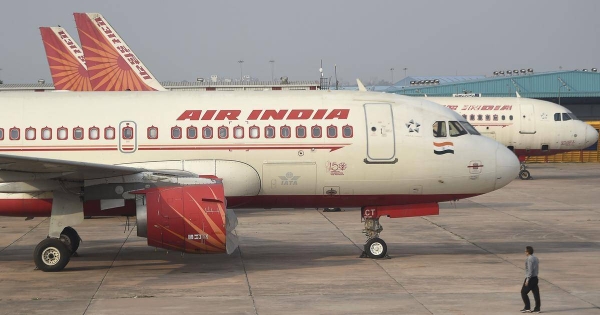 The Indian government on Thursday extended the various deadlines for the sale of Air India, the state-owned airline, 