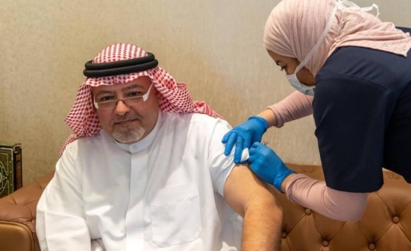 A number of ministers in Bahrain received on Tuesday shots of the coronavirus vaccine as part of their keenness to support the national efforts aimed at confronting the pandemic and limiting its spread. — BNA photos